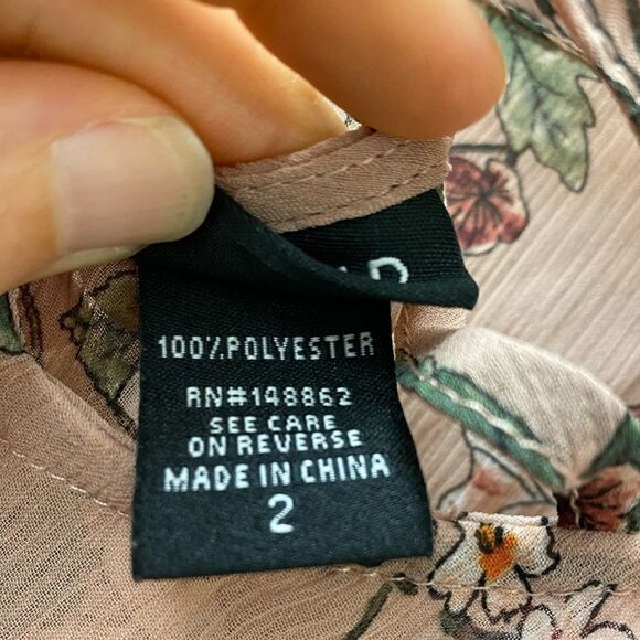 Torrid size 2X dusty rose FLORAL PRINT CHIFFON RUFFLE BELL SLEEVE STRAPPY blouse - Picture 8 of 10